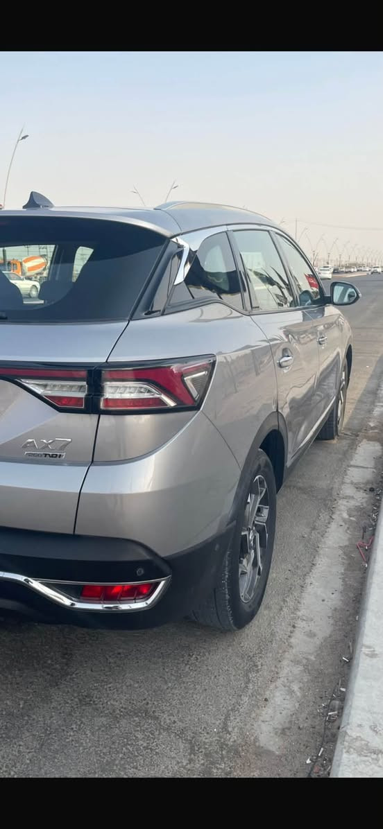 للبيعAx7 او مراوس حسب الرغبه سياره نضيفه فول مواصفات بأسمي بيها بارد كد شبر باب جنطه فقط سياره جديده موديل 2022 ماماشيه رايدها 135 بيع مستعجل ***********

