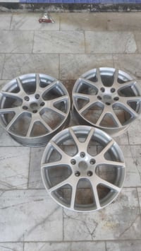 اكسسوارات سيارات • للبيع