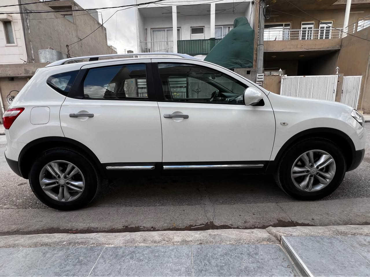 نيسان قەشقای ٢٠١٤ ئێس ئی

بونیت سبوغ ١٣٧ کیلو مەتر ڕویشتوە

سەنەوی هەزە نوێ یە ٢٠٢٩ مانگی ٢ 
  
چوار تایەی نوێ سیارەکە توندو تولە و هیچ مەسروفی تێدانیە

نرخ ( ١٠٨ )

واتساب( *********** ) أربيل, العراق
