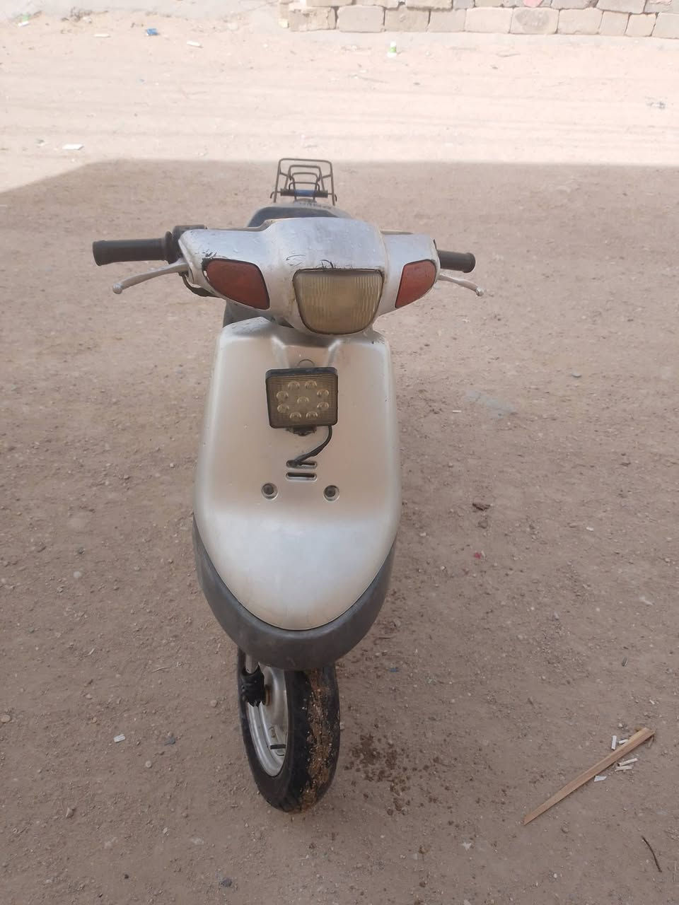 سلام عليكم دراجة بطه موديل 2003 دراجه كامله مناقصه بس باتري شغاله ربع هندر محرك اخرس مامفتوح مشيه حلو لأن اشاير بك لايت هورن دشبول كله شغال سعر 200مكاني كربلاء حي النضال قرب المستوصف ***********
