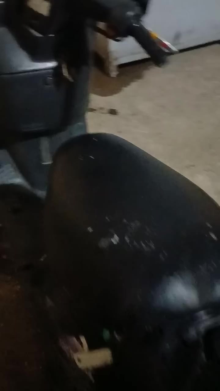 عندي ماطور بزون للبيع مكينه مامفتوحه اليريد يراسلني خاص رقم مبايل ***********
