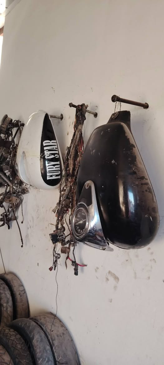 السلام عليكم ورحمة الله  تفصيخ قطع كلاسك يوجد توصيل ***********
