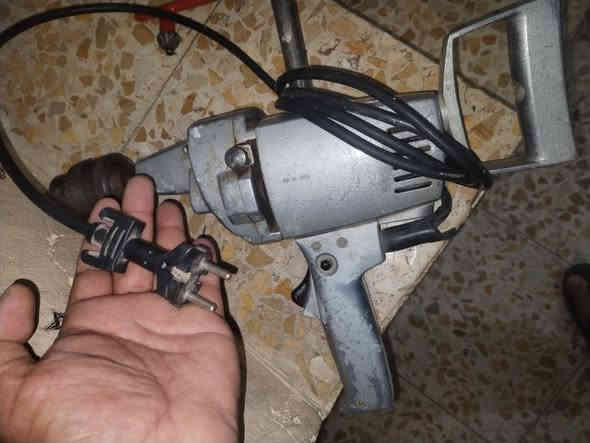 دريل شواصي ياباني الاصلي طوبه ١٣ السعر ٢٠٠ بي مجال بسيط مكاني بغداد الحسينيه ***********
ملاحضه ماداخل تصليح ابد
