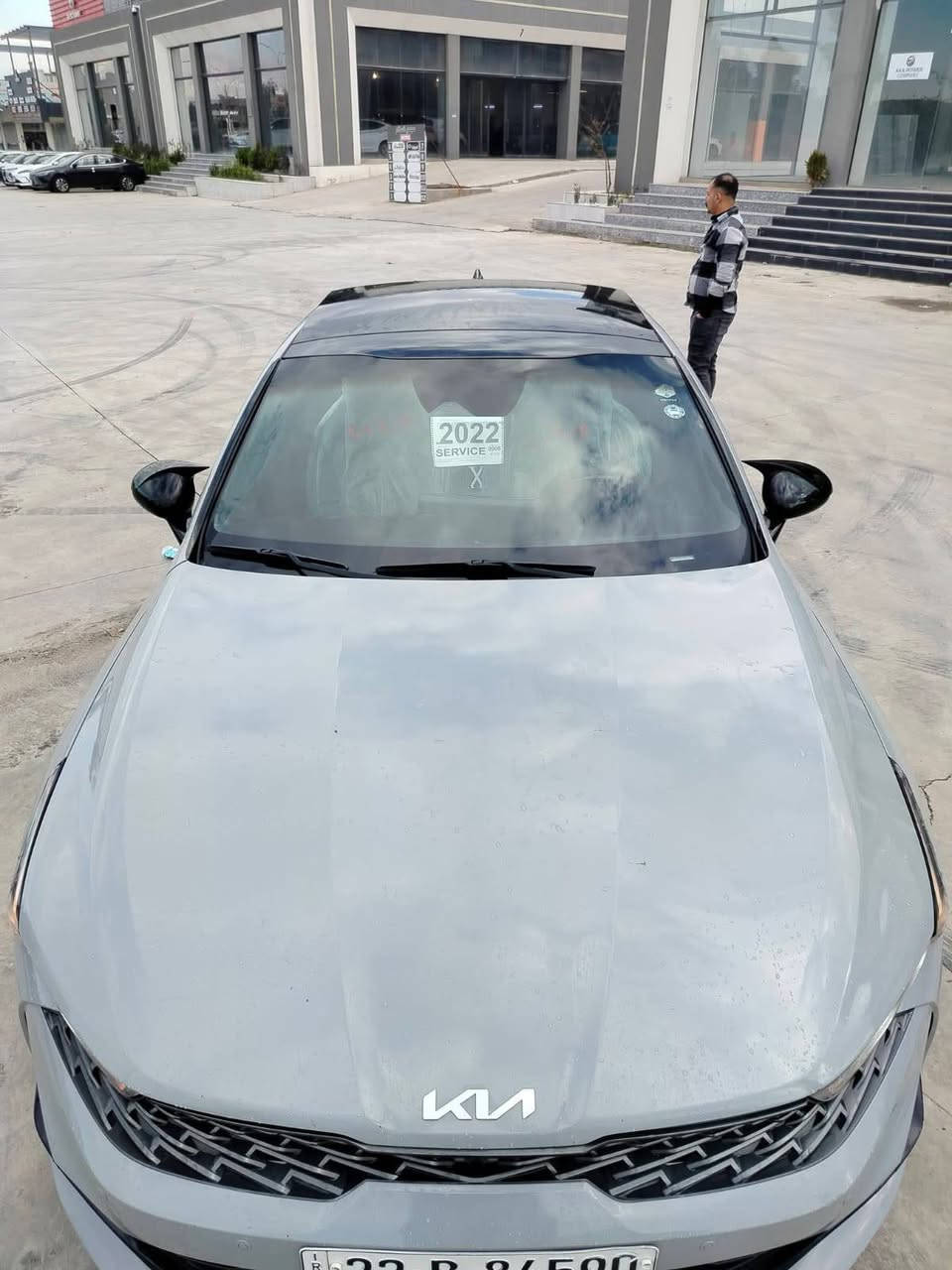 السلام عليكم
كي فايف جيتي لاين
 موديل 2022 
رقم اربيل الدولي 
ماشيه 53 الف ميل 
  فول مواصفات  
بانورما
دخل  جلد. اسود 
تحكم ستيرن 
4 انضمه قياده 
كرسي كهرباء 
تشغيل عن بعد 
رادار امامي 
قياده ذاتيه
دخول ذكي 
شحن لاسلكي 
محرك وكير شرط 
مكينه ١٦٠٠ تيربو 
 كير 8 نمر A
حادثها بوند جاملغ صبغ وجاملغ خلفي عل بارد  بدون دواخل
شرط التحويل 
السعر 180$ وبيها مجال
🛑ملاحظه مهمه
 يرجى الاتصال من  الساعه 9 صباحأ إلى الساعه 9 مساء
#العنوان موصل الجديده شارع بغداد مجاور سنتر بغداد
#مكتب ال رزان للسيارت
***********
***********
