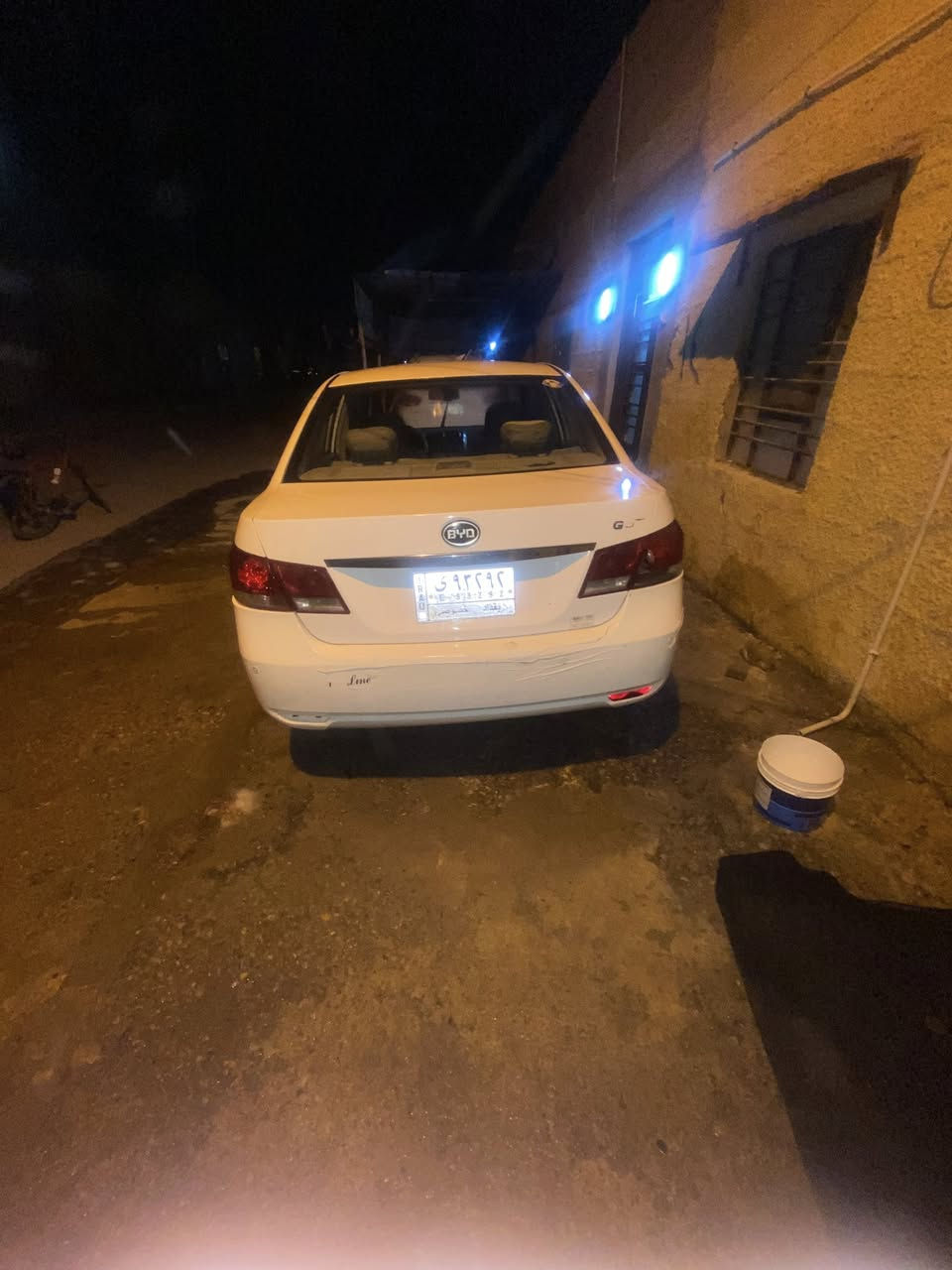 السلام وعليكم بيوايدي 2013 كير عادي بصمه فتحه تنته حساسات للستفسار ***********
