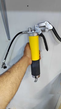مسدس تشحيم • للسيارات • قفل