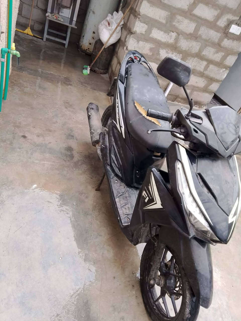 دراجة كليك نضيفة للبيع او مراوس حسب القناعة ب400وبيها مجال


**إذا كنت صاحب هذا الإعلان وتريد حذفه لأي سبب، رجاءا أرسل رسالة إلى الدعم الفني**