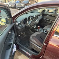 سورنتو 2015خليجي شكل جديد  محرك 4سلندر دوش مفتوح  7راكب ماشيه 194الف م...