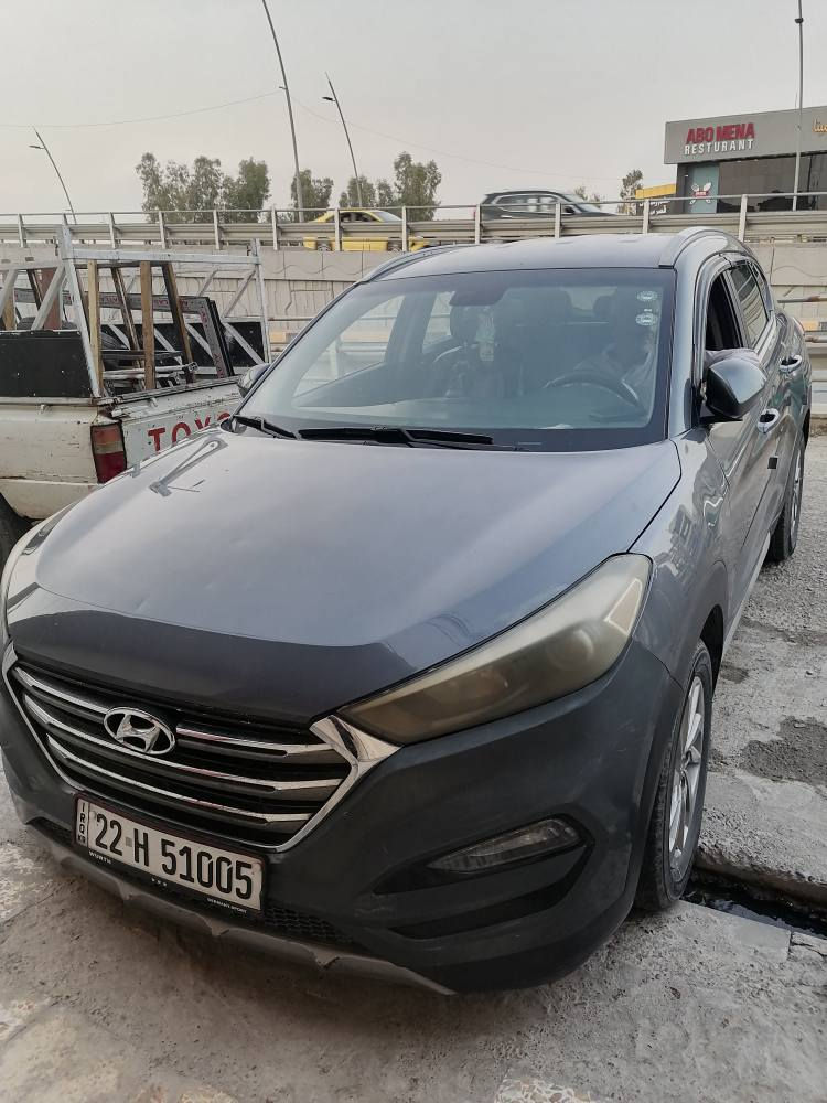 سيارة توكسن موديل 18 شرعي موصل 
نظام تشخيص العطل عن طريق الشاشة 
ضرر الدعاميه فقط 
لايوجود صبغ 
تبريد قطعتين 
نفس الكود سيارة كامل 
محرك-كير غير مفتوح 
للسعر  والاستفسار اتصال ***********
***********
