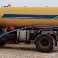 وبركاته للبيع سكانيا موديل ٨٠ محدثه ١١٣ رقم بغداد انكليزي بسمي محرك مك...