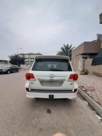 لاندكروز • ٢٠١٣ • ٦ سلندر ٤٠٠٠