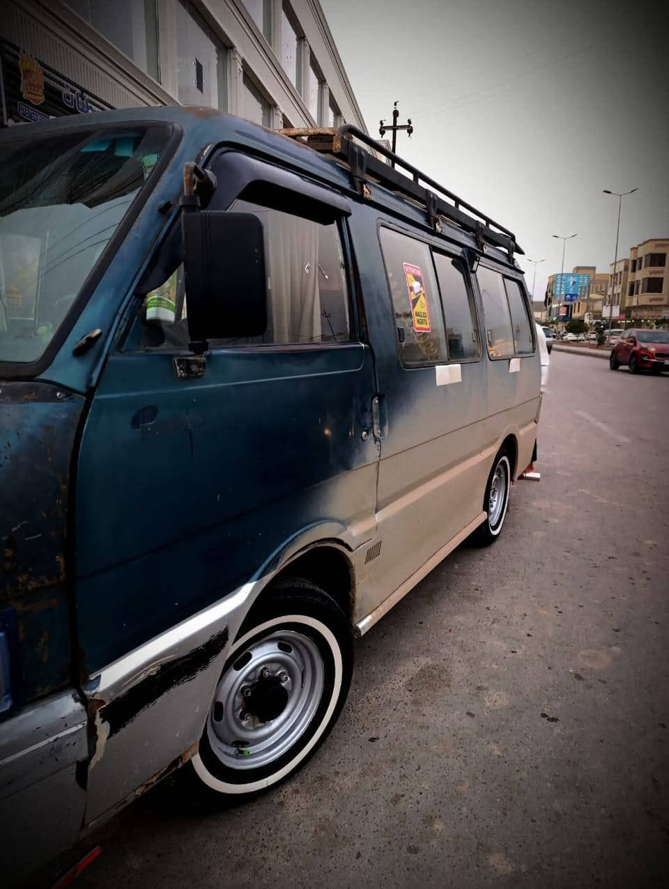 كيا بستا موديل ٩٥ للبيع رقم واسط أجره مكينه بيها هفت بخار كير النمره ٣ اتفلت تخم تاير جديد كهربائيات شغاله السعر ١٣
 بدون راعي كوم حديد اتعهد سرقه وعشائر مكاني كوت شارع النفط للإستفسار الاتصال على الرقم ***********
