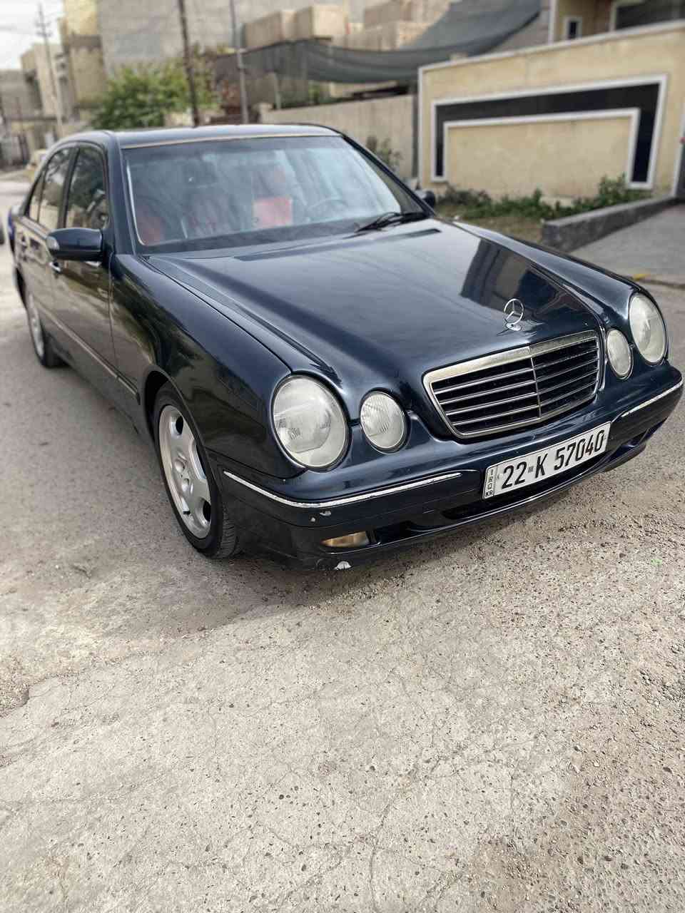 السلام عليكم مرسيدس مديل 2000 رقم اربيل بسمي السيارة على أديه صار عندي 5️⃣ سنوات اني صبغتها بدون ضربه او طخه جماليه فقط السياره بيها غرفه ثانيه مالتها البلاديه احتياط مري شفط فتحه مكينه V 6 منظومة تبريد جديده السياره ما ناقصها شي مكان السياره بغداد *********** السعر 115 وبيها مجال بسيط

