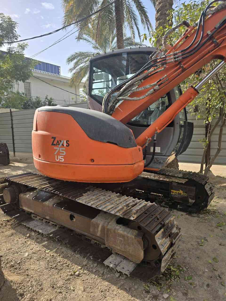 حفاره حجم 75دخول جديد مودل الفين وخمسه ولاساعه بل العراق كشتغله سعر ٢٠٠  بي مجال ***********
