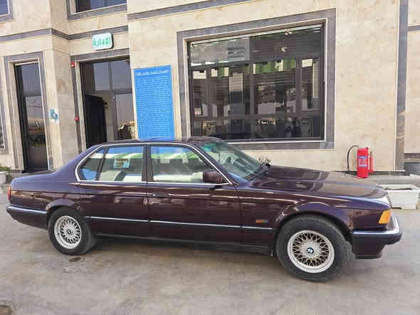 سلام عليكم بي ام 730 سته سلندر  فول مواصفات دبل جام محرك كير جديد كهربايات كلهه شغاله لا جطل ولا شي سياره مال جني وبلخير ع ياخذهه تبريد شغال سياره احله من الصور مصبوغه عام جماليه فقط صدر جديد ادامه نوزلات بلكات كلهه كامله سياره جديده بمعنه الكلمه تجي وتشوف بعينك مامتواجد ع فيس الستفسار التصال *********** مكان سياره بغداد +واسط رقم وهزه جديد سياره بسمي تحويل نفس اليوم السعر $72 وبيهه مجال
