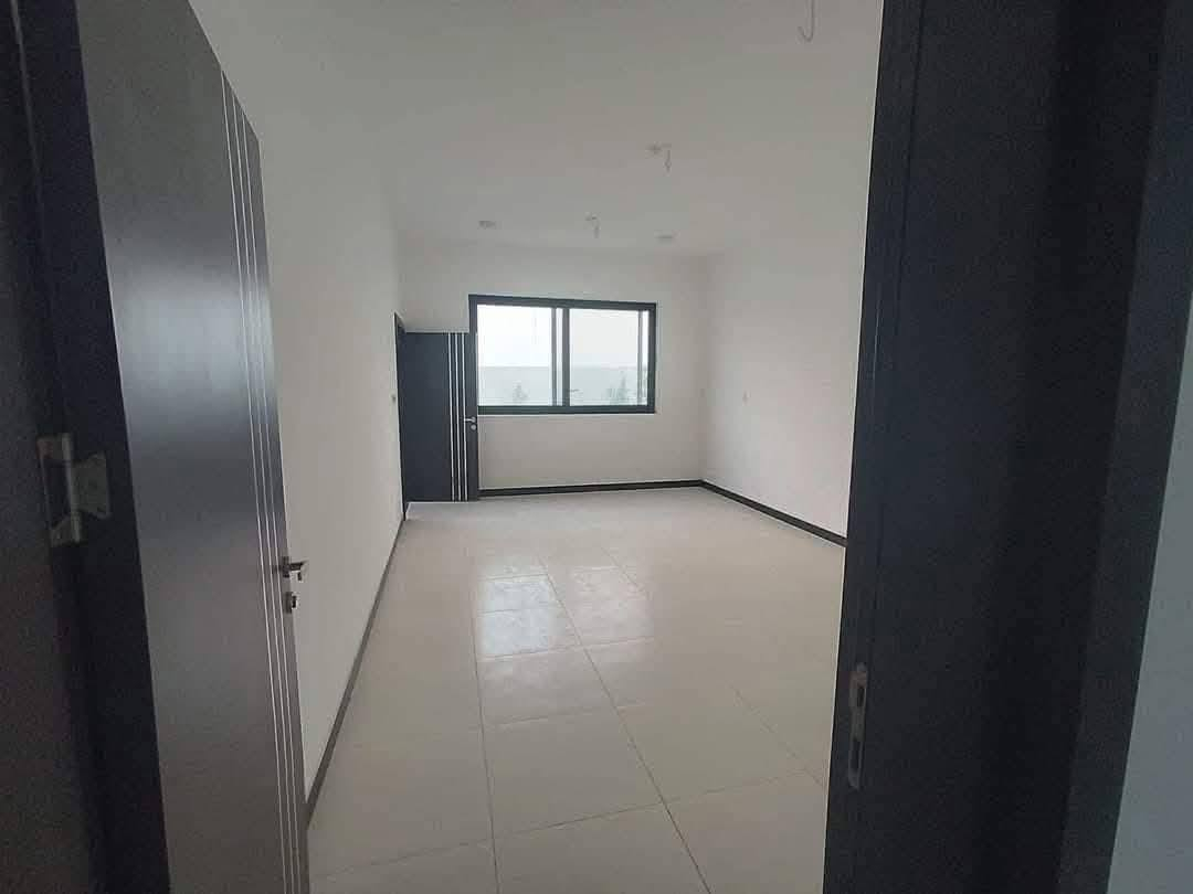 🔹 دار للبيع في مجمع  النخيل 🔹 المرحله الثانيه 
🔻تفاصيل الدار
 
🟢 المساحة 200 م2 طابقين 
🟢 البلوك 10
🟢 واصل 58 مليون 
🟢 يُباع بتطلوعه مناسبه كوني صاحب الدار 🏦

🔻للاستفسار الاتصال على الرقم التالي ***********        
اتصال او واتساب
