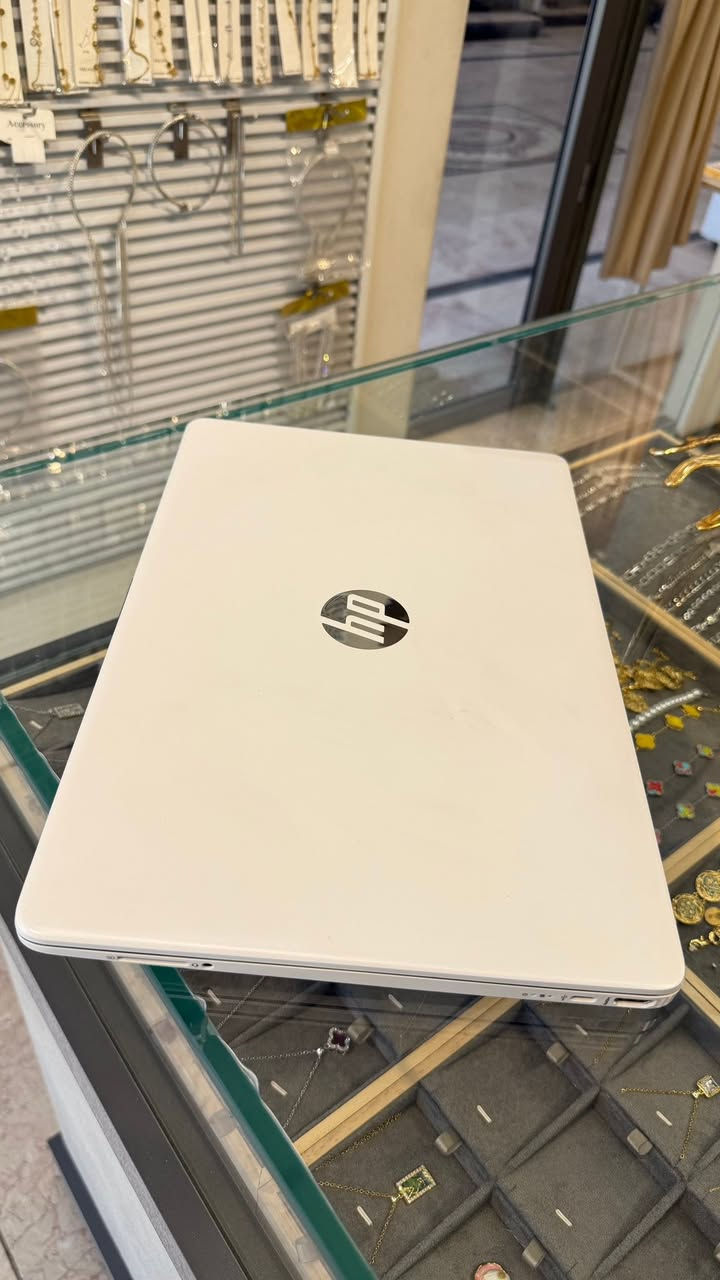 لابتوب hp نضافه 100%

 hp 15s  لون لابيض داخل وخارج 
المعالج i5 (intel Core i5-1235U)
الجيل 12 in
RAM 8
الهارد(التخزين) 512 -SSD
حجم الشاشة  15.6 full HD مضاد للانعكاس 
البطارية 3 خلايا (41WH)
الجهاز نضافة 100%
استخدام شخصي جدا جدا بسيط 
كامل الملحقات 
سعر 560 الف 
للاستفسار واتساب فقط
***********
