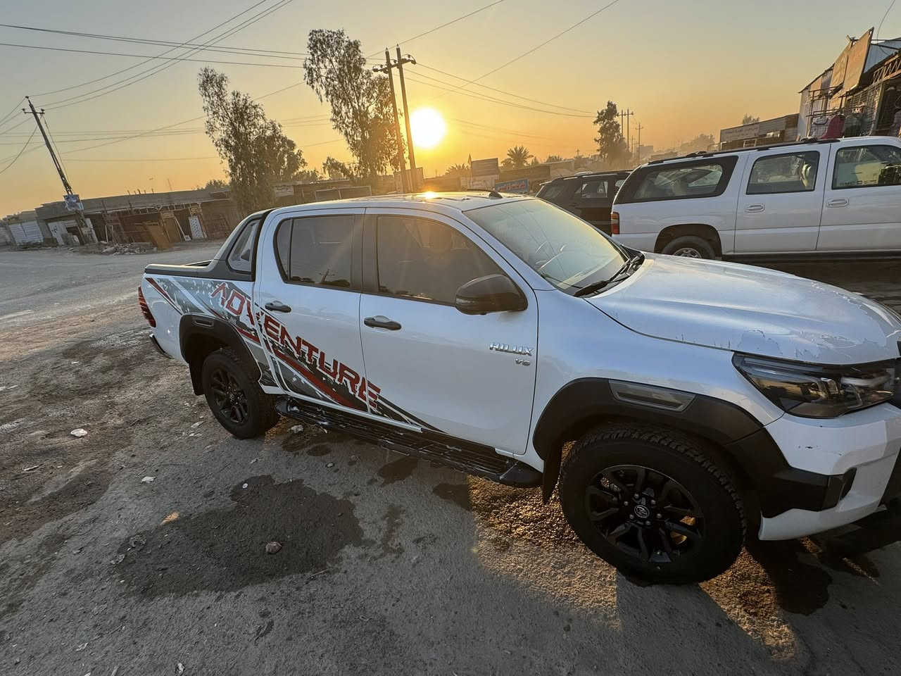 السلام عليكم ادفنجر كويتي موديل 2023 بسمي رقم اربيل   ماشية 66الف   ***********
