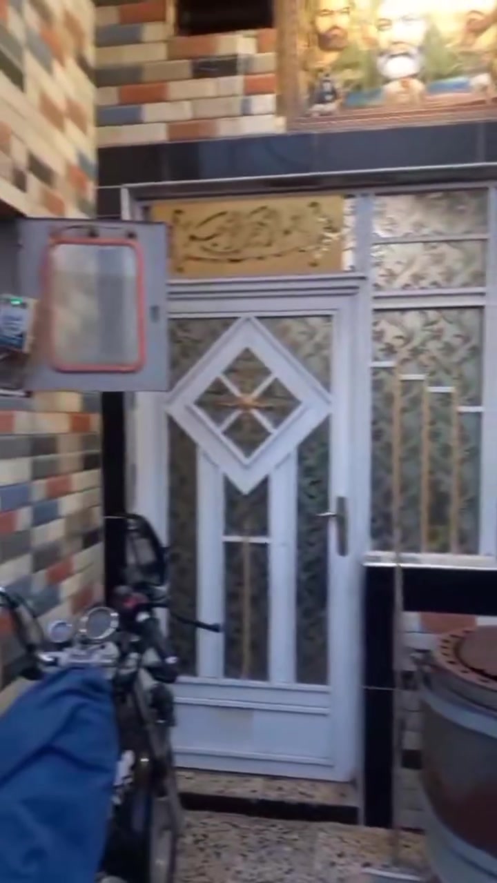 للبيع بيت زراعي سند 25
 بي معامله تطويب 
العنوان ميسان الماجديه سيد جميل نهايه شارع عشرين 
 المساحته 125 متر 
يحتوي على استقبال 
ومطبخ وصاله وغرفتين
     (  السعر  55)
      وبيه مجال


**إذا كنت صاحب هذا الإعلان وتريد حذفه لأي سبب، رجاءا أرسل رسالة إلى الدعم الفني**