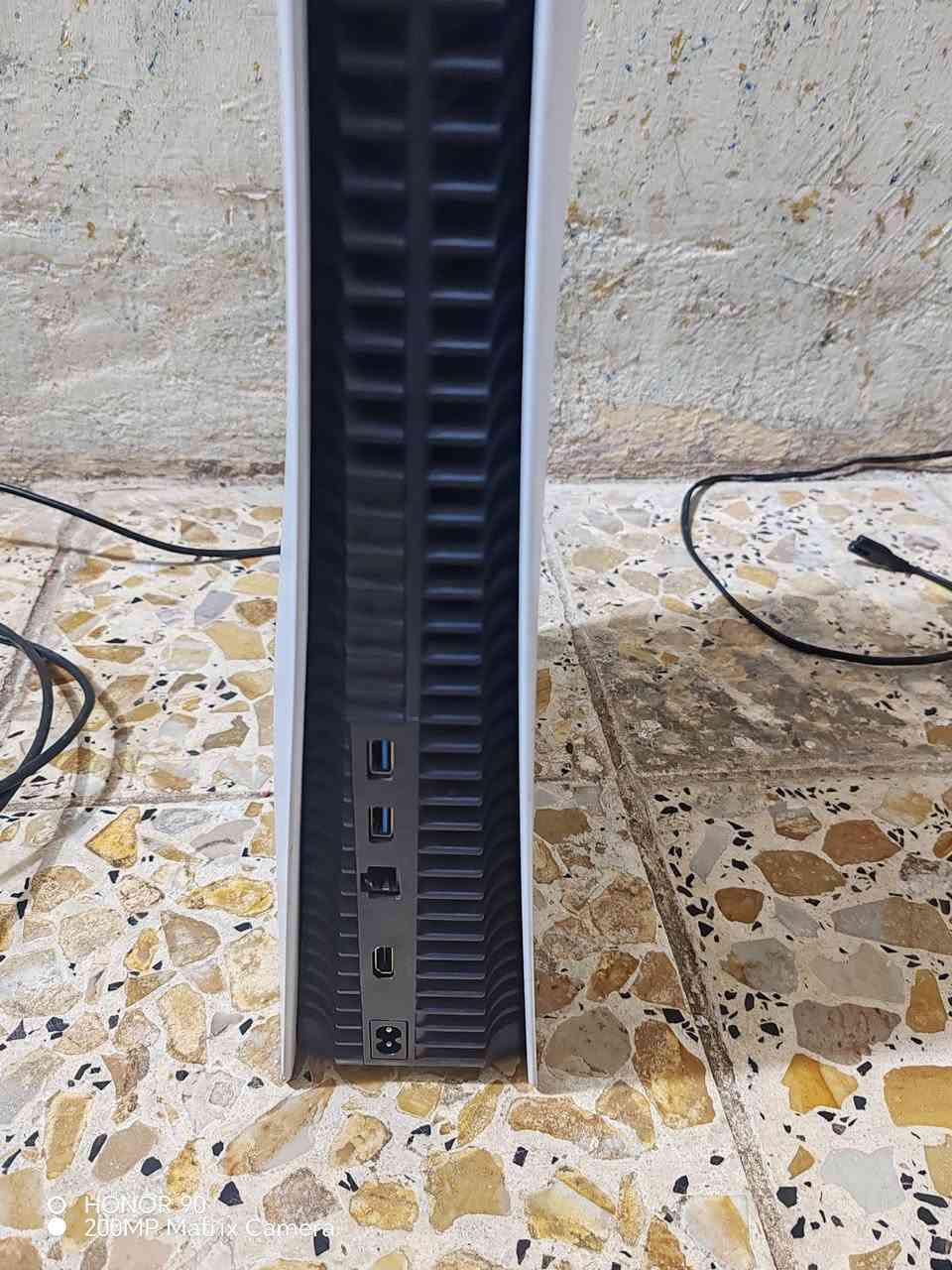 السلام عليكم شباب عندي بلي فايف فات نضيف بلجيس يلهف لهف الهوة ما شامة بعدة بي ريحة الشركة مستخدم قليل ما عندي. وقت اله السعر ٦٥٠ وبي مجال مكاني بغداد وهذا رقمي ***********
