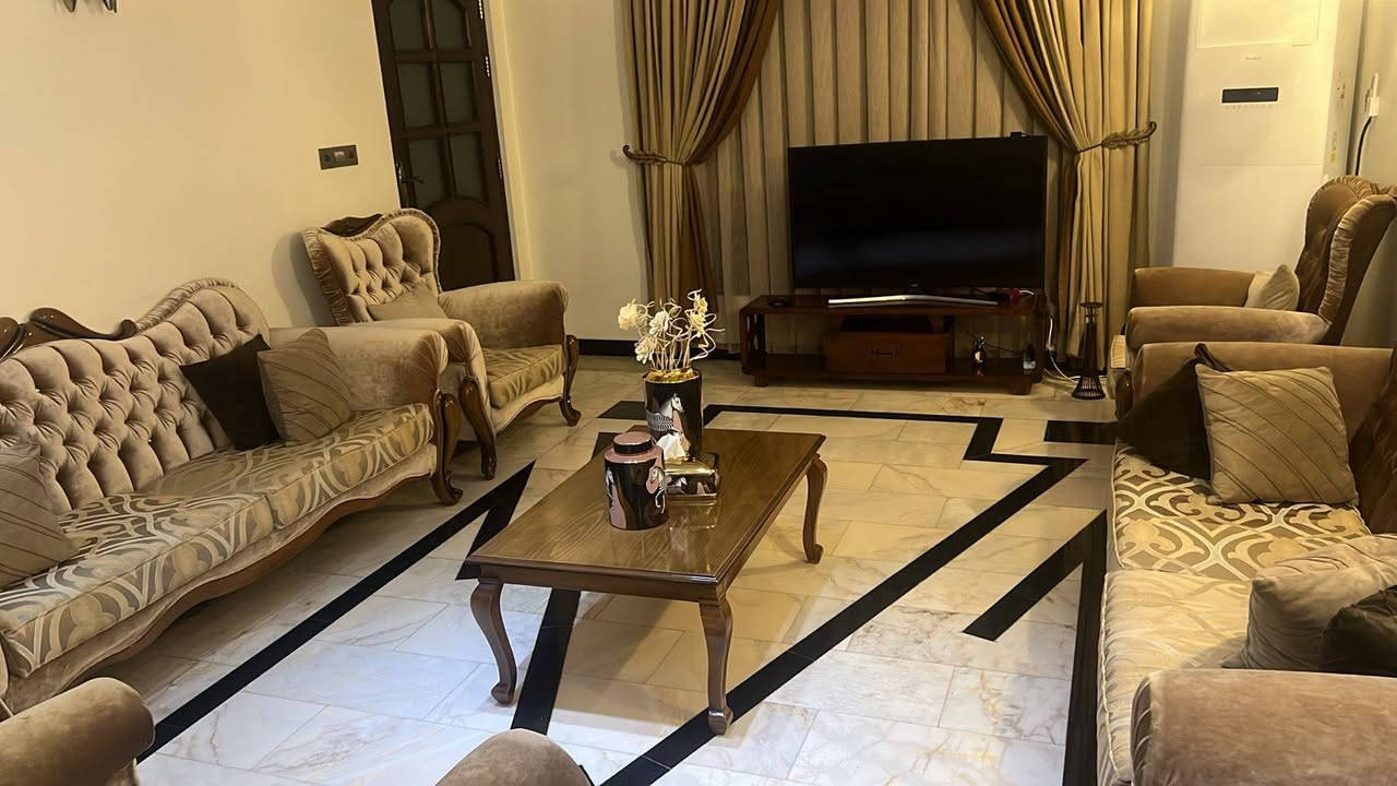 بيع تخم رئاسي جديد مع البردات وطبلات وميز السعر مليونين


**إذا كنت صاحب هذا الإعلان وتريد حذفه لأي سبب، رجاءا أرسل رسالة إلى الدعم الفني**