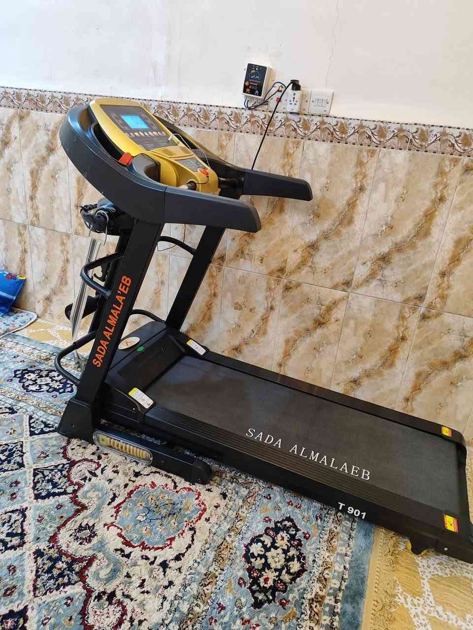 جهاز جري للبيع جديد مستخدم ايام جبلي يحمل وزن 160 كيلو مامتواجد ع الفيس الاستفسار الاتصال ***********
