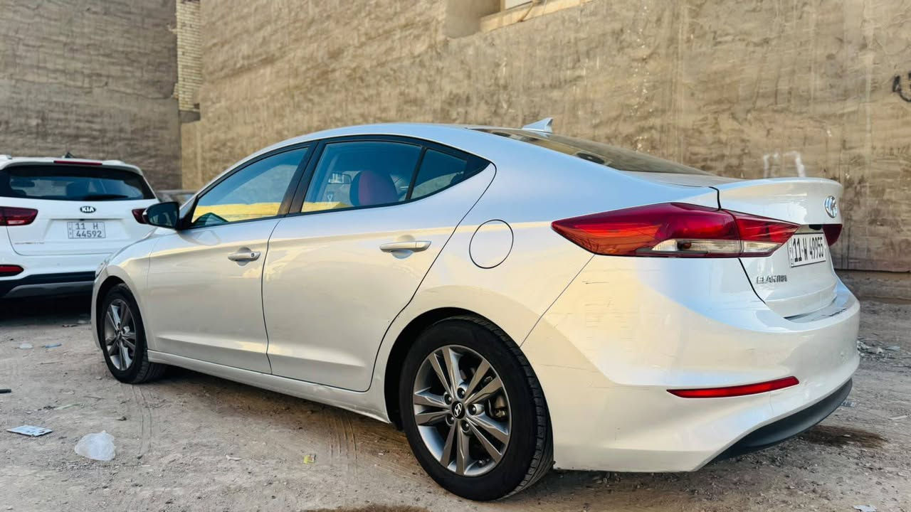 اخواني السلام عليكم ورحمه الله وبركاته عندي النترا 2018 وارد امريكي مكاني بغداد العبيدي راس شارع 20 السعر 110 وبيها مجال***********

