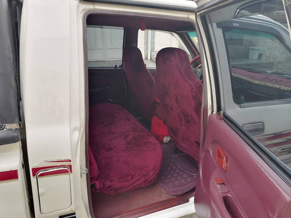 دير موديل ٢٠٠٨ مه كينه بيلاد كابريته مه نه فيست وه كاله ي له گه لدايه بي بوياخ بيده حم گيرو مه كينه به شه رت *********** *********** السليمانية, العراق
