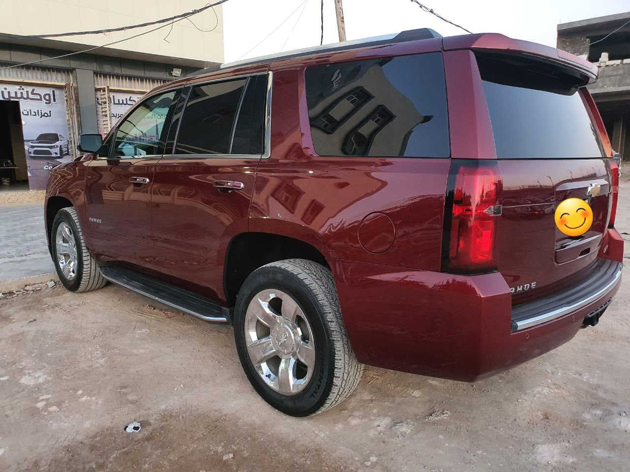 السلام عليكم تاهو 2018 بريمير ادوات مكفوله من ( الكص ول انتربول يعني تسجل كبل ) السياره الباب الخلفي نضرب هنا او بدلته صور الحادث موضحه السياره ماشيه 135 الف km  رقمي ***********
