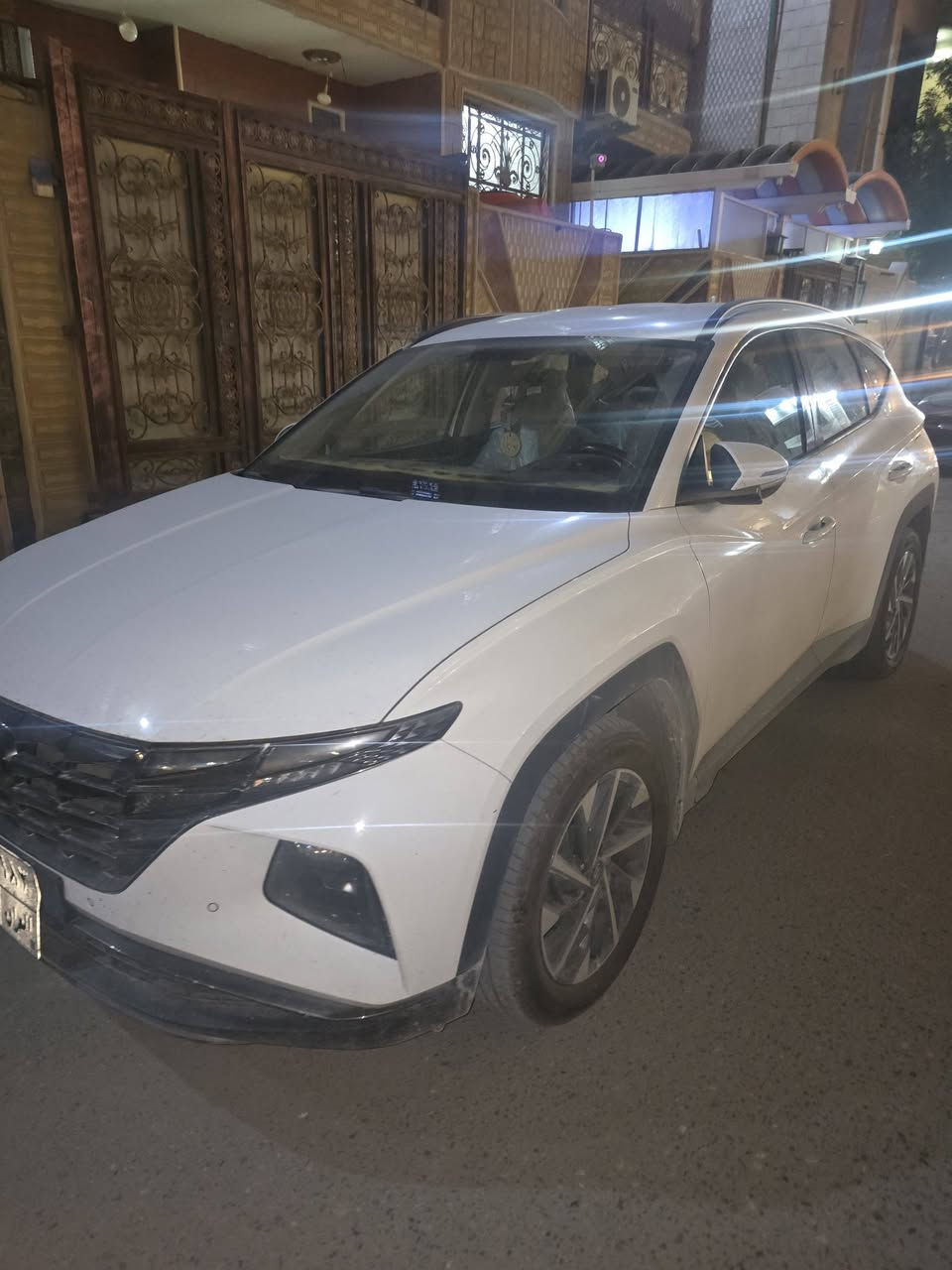 السلام عليكم
للبيع توسان 2022 خليجيه 
السيارة ولا اروع كفاله من كلشي وجديده بمعنى الكلمه مواصفات درجة اولى اعلى مواصفات بالخليجي والسيارة صدك حلوه ومرتبه ومابيها اي نقص تاخذها تنام رغد محرك 2000 دوش المرغوب 
والسيارة مكانها بالبصرة بالطويسه كامله مكمله من كلشي 
رقم اربيل بيها وكاله باسمي
فول مواصفات عده الفتحه
بصمه ابواب و تشغيل 
سايد بريك بصمه + اوتو هولد
بردات جانبيه
تبريد قطعتين 
شاشه كبيره + كامره
حساس امامي خلفي 
كشنات كهرباء 
شحن وايرلس
وضعيات قياده 
تشغيل عن بعد 
وباقي المواصفات معروفه
سياره مكفوله من كلشي
ماشيه 30 الف
السعر 230
للاستفسار ***********
