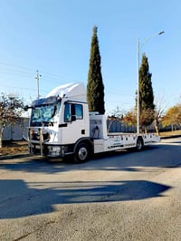 للبیع مان 2017فول مواصفات كامرا حصاص رادار  بویلر تبرید   كیر 4×4 تحدی...