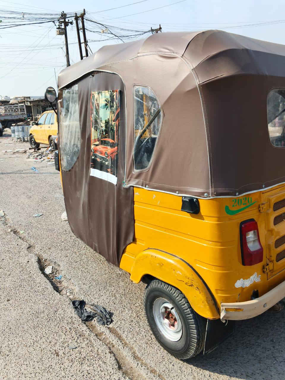 عليكم  تكتك موديل 2020 رقم وسنويه لوحات انكليزيه السعر 6.600 ملاين الرقم *********** مكلف بلنشر هاذا صاحب التكتك اتصلو
