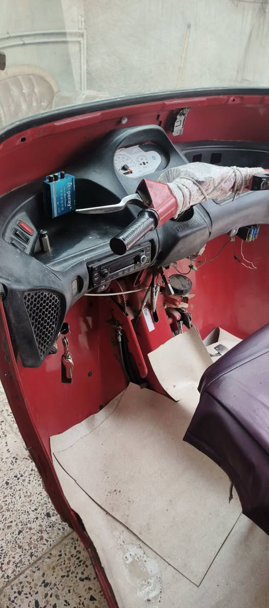 تكتك بياجو  مديل 18...للبيع 
مكينه محور باجاج ...20 محرك ستوه مجفت شركة ناعمة كلش  وكيله ابو طيبة شغاله سلف لايتات اشاير التكتك بيه نقص بالأوراق سعر 1650 عنواني ميسان ابو رمانة شراي اتصل وبخدمتك رقمي ***********
