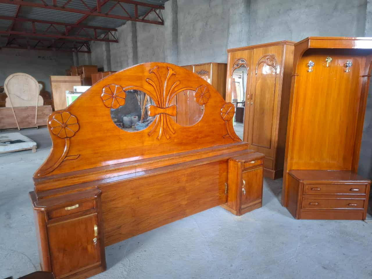 السلام عليكم  غرفة للبيع للاستفسار الاتصال على الرقم ***********
