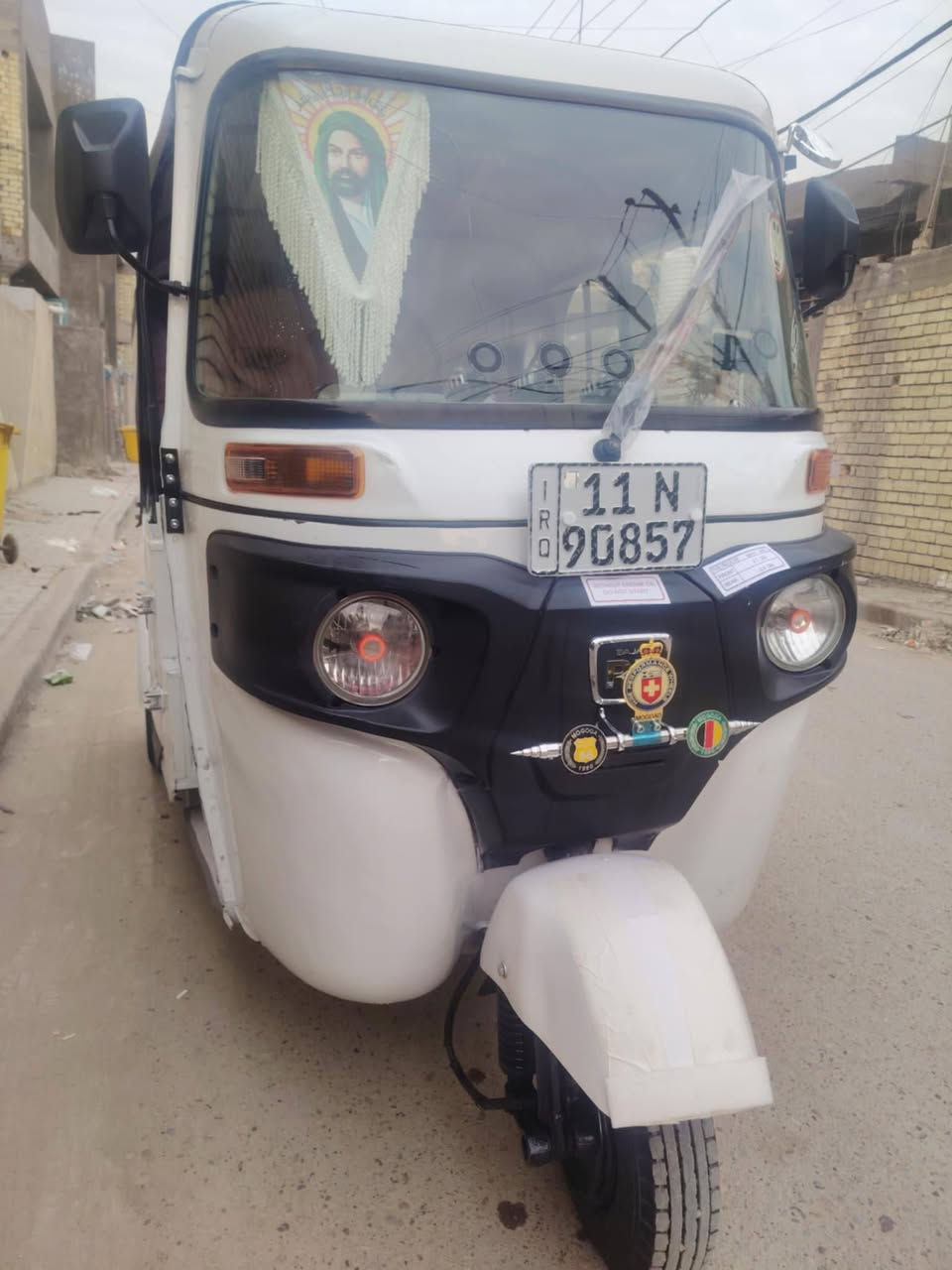 سلام عليكم تكتك للبيع موديل 2021 شهر 11 رقم وسنويه انكليزي تحويل مباشر تكتك جاهزه خير من الله العنوان بغداد الكماليه السعر 7350 وبيهه مجال الهاتف *********** ما متوجد ع خاص
