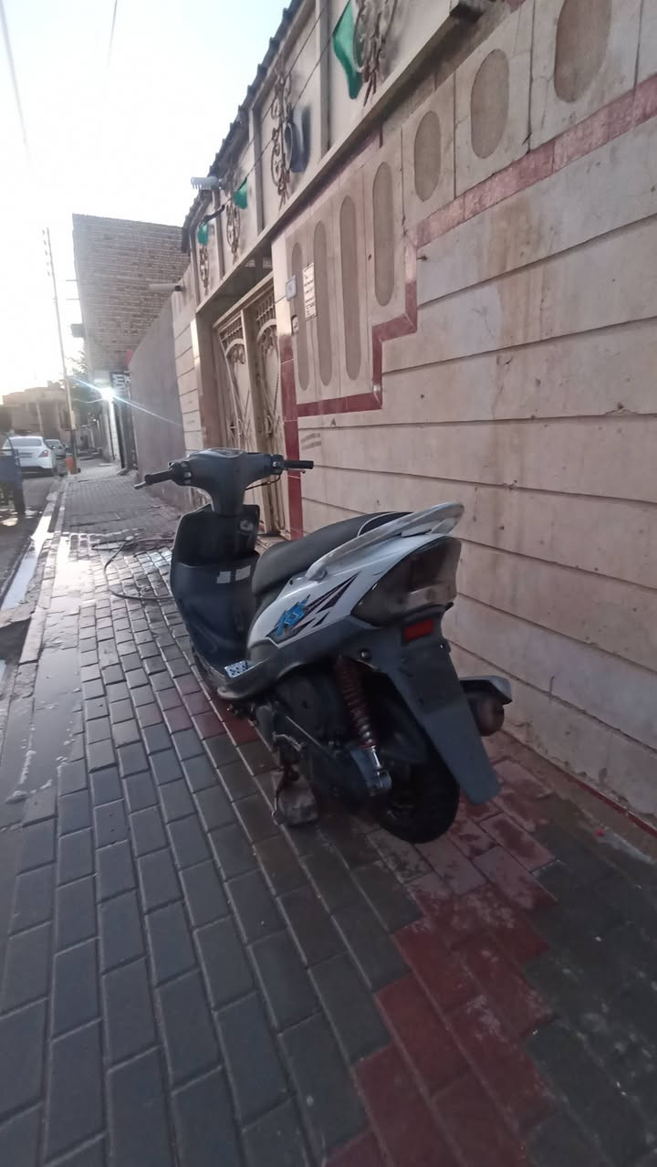 السلام عليكم
ماكس عدله للبيع الدراجه نضيفه و بيه ملاحظات بسيطه الدراجه مختمه تختيم واحد السعر 950 و بيه مجال بسيط 
مكاني السماوه مركز ***********
