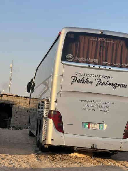 سلام عليكم باص ام سيوف للبيع 416 رقم سترا مداور مديل 2007 اصل مكينه 6ادبلو تدفه شقاله تبريد ابو زعانف سعر 13 ونص وبيه مجال باقي تفاصيل رقم *********** حجي مسلم
