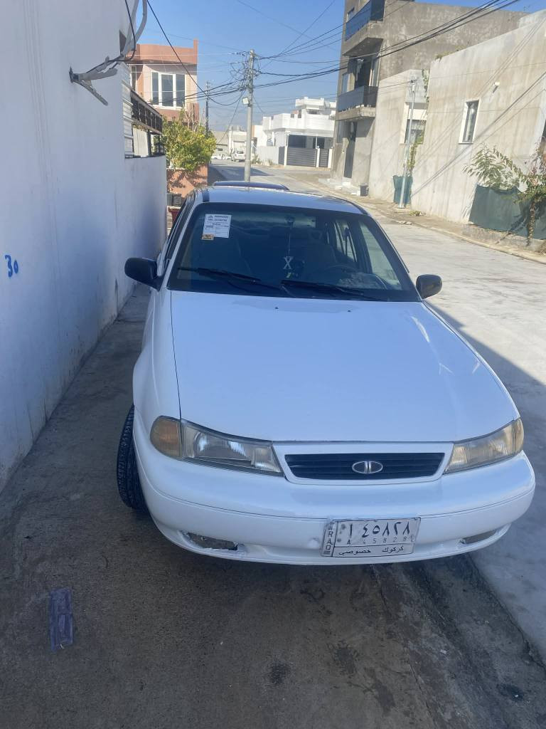 سلام عليكم سياره دايو سيلو موديل 94 محرك 16فل كير اوتوماتيك اربعه جامات كهربائي تبريد شغال سنويه لحد 28 جديد دفتر بنزين بيها سياره حزام صبغ بدون ضربه السعر 40 بي مجال بسيط عنوان كركوك رقم موبايل *********** كركوك, العراق
