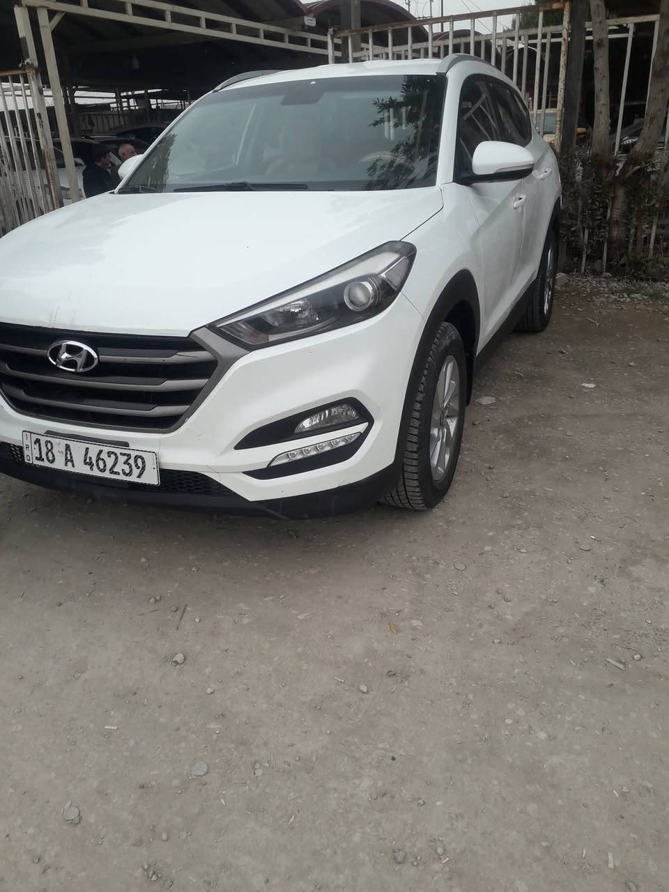 سلام عليكم .توسان للبيع موديل ٢٠١٧ رقم بابل انكليزي باسمي الهزه ما ساقطه  ..بيها صبغ نص باب السائق  وبارد بمقدمة البنيد شبر  ماشيه ٢٣٠ ...السعر ١٦٨  مجال موجود...تلفون....***********
