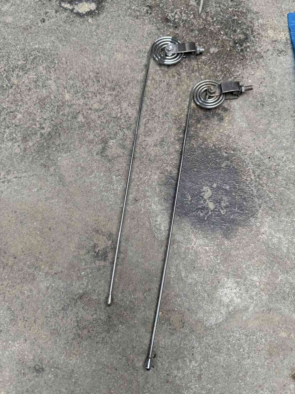 غراض للبيع 
***********

كاعيات كورلا هايبرد ممفتوحه ابد
بوش جنح
شمعه
ستدات تخم كامل
اريل سيبايه عدد٢
 مكاني اليرموك
