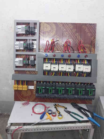 سلام عليكم ورحمه الله وبركاته
يوجد لدينا تصنيع جميع أنواع البوردات حسب طلب الزبون 
بوردت ATS.  خطين ثلاث خطوط اربعه خطوط 
حسب طلب الزبون مواد اصليه وكاله او باله اصلي 
بوردات أكتاف محولات بوردات ستاردلتا 
استفسار *********** مرتضئ عكد 
يوجد لدينا توصيل لجميع المحافظات العراق 👉👉👉
