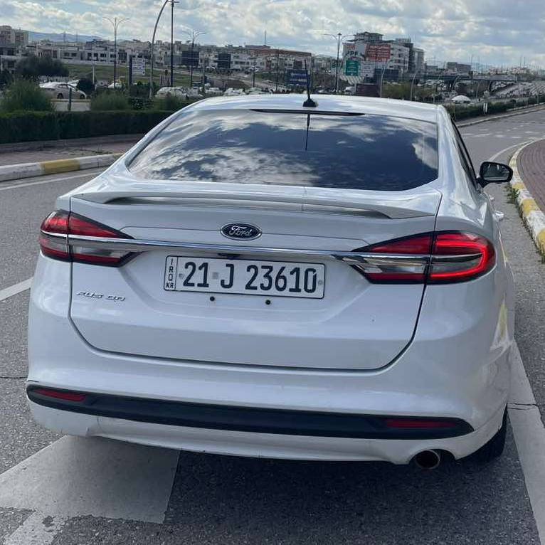 فۆرد فیوژن 2017  مواسەفات: S
سەیارەیەکی زۆر پاک و خاوێنە..
ڕەنگ سپی بەفری
 دو پارچە بۆیاخی هەیە
مواسەفات:
✔️ گێڕ ڤۆلیوم
✔️ سوکان ڤۆلیوم (Control لەسەر ستێرینگ)
✔️ تەحدید سورعە (Cruise Control)
✔️ ئایپاد / سیستەمی سەوت
 کامێرای دواوە

سعر لە کۆمێنت داوابکە ڕاستەخۆ بۆت دیت 📩 

 سەنەوی تازە هەتاکو 2029
 ڕەقەمی تازەیە
چوار تایەی تازەی لەسەرە 
دۆخی سەیارە:
🔸 مەکینە و گێڕی زۆر بێ عەیبە
🔸 تەحویل و غەرامەو بڕاوە و تەبرید بە شەرت
🔸 سەیارەکە هی مەعرەز نیە – هی ماڵی خۆمانە...

ژمارە موبایل:
 ***********
