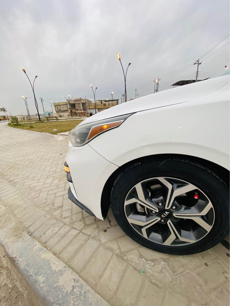 للبيع فقط
كيا فورتي وارد امريكي
موديل 2020
رقم بصره بسمي تحويل
سنويه جديده 
رقم دولي 
هزه جديده 
محرك 2000 دوش جديد كفاله توه مشدود
كير AT
مواصفات اعتياديه
رادار
تحديد مسار
مانع تصادم
مانع انزلاق
تحكم فول
كروز سرعه
حساس إطار
نظام سبورت وايكو وعادي
تبريد تدفئه 
سياره حادثها خلفي بدون ايرباك
بيها تبديل قبق جاملغ خلفي الايسر وحوض
وطخه بسيطه بالبنيد ومصبوغ بدون اي داخل ابد طخه بسيطه 
سياره جديده وجاهزه 
حداده نظيف
تخم تاير 
بدون نقص
بيع بسعر مناسب 112وبيها مجال للشراي
*********** البصرة, العراق
