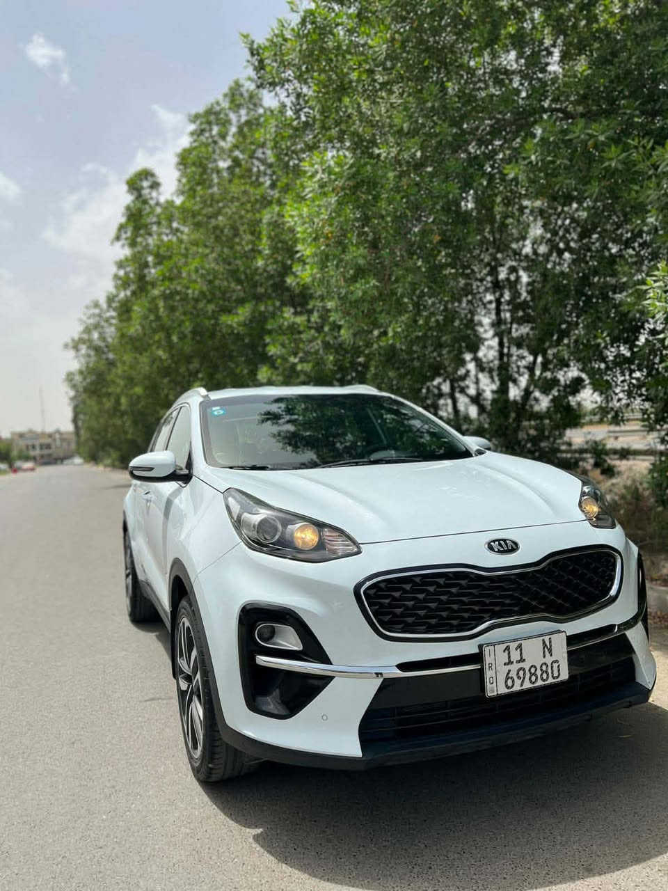 سبورتج موديل 2019٠ خليجي
مواصفات معروفه

حساسات امامي وخلفي 

مري شفط اشاير بالمري 

نظام ترحيب 

شاشه اندرويد مع كامره 

ويل ١٩ انج 

ماشيه 73الف كم 

محرك 2000 دوش مكفول  

فقط بيه طخه باب الخلفي موجوده بصور 

رقم بغداد جديد 

سنويه وهزه جديده 

وبسمي مكان بغداد 

سعر 190$وبيه مجال بسيط 

اتصال ***********

موقع بغداد حي الخضراء …
