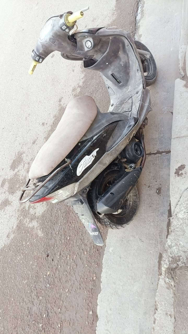 سلام عليكم لبيع دراجة ماكس منغولي 120 شغالة بكل وقت هندر أو سلف بس بيها شغلات بصيطة سلف ماكو تعبان شاير لكهة شغالة لايت زنون بيها 325,أو بيها مجال بسيط 

*********** بغداد الحسينية مال راجدية
