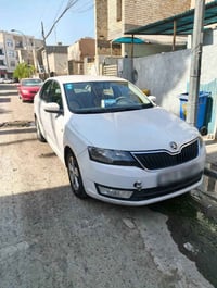سكودا رابيد • ٢٠١٥ • لايت زنون