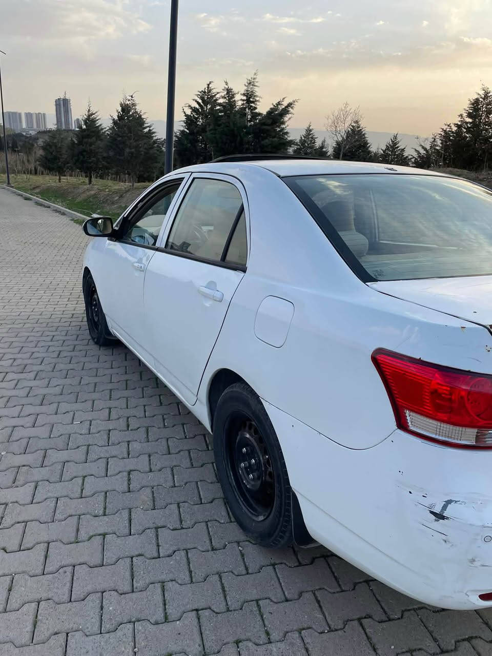 سەیارەکە زۆر پاکە لێدراوی نیە گێڕو مەکینەی✅ مازبووت هایدرۆلیکی گێڕی تازە گۆڕاوە پاکانەی✅ هەولیری بوکراوە ئی مالی خومەسالیکەلای خومەمعرزچی نیم سەنوی پلاستیکە✅
تەبرید مەزبووت❄️
تکایە جوابی چات نایەمەوە 
ئەوە ڕەقەمی ساحێبی 
📞0770 173 6175 السليمانية, العراق
