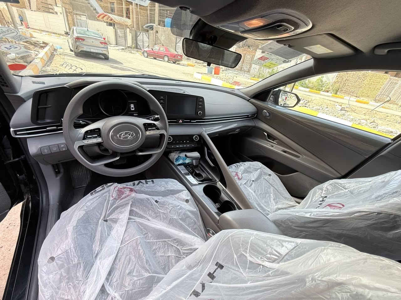 النترا 23 هايبرد
مكينه 2000

الضربة موضحة بالصورة كل الدواخل سليمة 

ايرباكات سليمه

ماشية ٨٨ الف 

تحديد مسار 

رادار 

ثلاث وضعيات للقيادة 

رقم بغداد حره

السعر ١٤٥ 

***********
