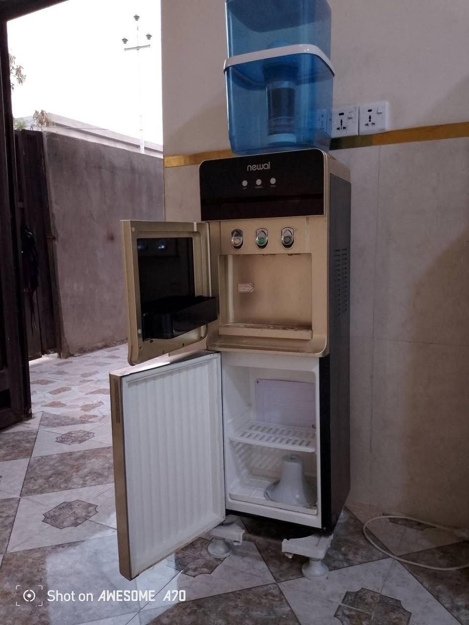 براد جديد سعر٩٠الف***********
