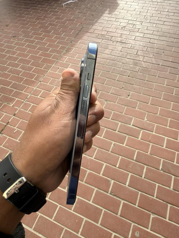 سلام عليكم ايفون ١٣ برو ماكس ذاكرة ٢٥٦ بطارية ٨٤ جهاز لوك ويا شاحن فقط شرط الفحص مامضروب برغي سعر ٧٠٠ بي مجال *********** اتصل خاص مغلغ
